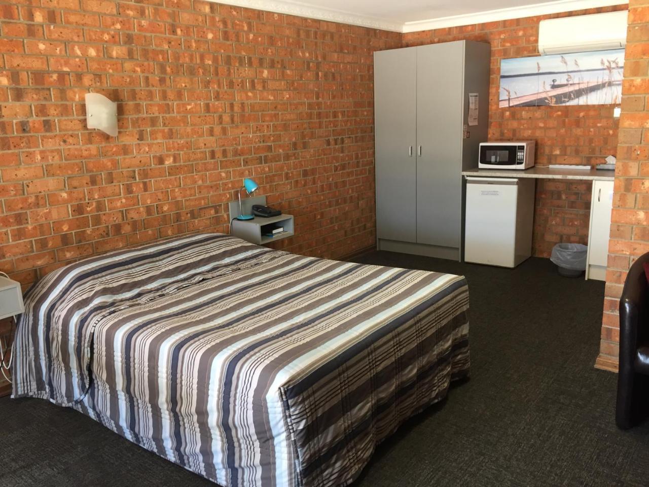 Kadina Gateway Motor Inn Kültér fotó